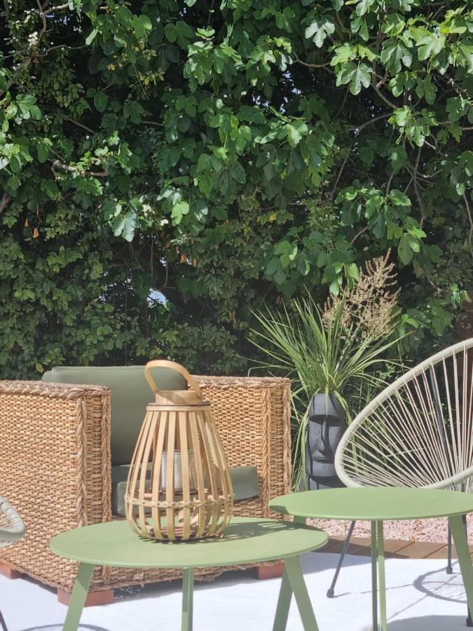 Le Loft De La Grange Bed & Breakfast อาร์ลส์ ภายนอก รูปภาพ