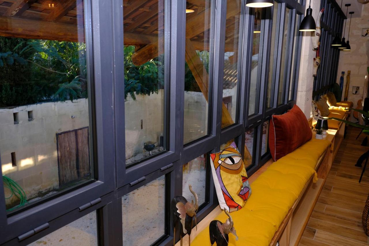 Le Loft De La Grange Bed & Breakfast อาร์ลส์ ภายนอก รูปภาพ